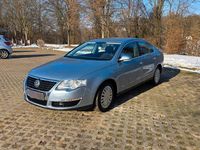 Gebraucht VW Passat Comfortline 140 PS (102 kW) 2005 Blau Limousine