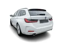 Gebraucht BMW 330e 292 PS (214 kW) 2023 Weiss Kombi