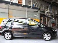 gebraucht VW Sharan Life DSG 7 Sitze Navi PDC Sitzheizung