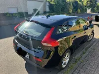 Gebraucht Volvo V40 Kinetic 120 PS (88 kW) 2016 Schwarz Limousine