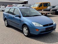 Second-hand Ford Focus 101 CP (74 kW) 2000 Albastru Berlinǎ