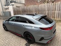Gebraucht Kia ProCeed GT GT 204 PS (150 kW) 2023 Grau Kleinwagen