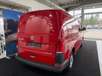 Gebraucht VW T6.1 110 PS (80 kW) 2020 Rot Van