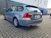 Gebraucht BMW 320 2007 Grau Kombi