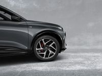 Gebraucht Audi Q6 e-tron S-Line 284 kW (387 PS) 2025 Daytonagrau perleffekt SUV