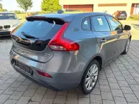 Gebraucht Volvo V40 Kinetic 120 PS (88 kW) 2016 Grau Limousine