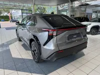 Neu Toyota bZ4X 164 kW (224 PS) 2026 Precious metal grey metallic SUV