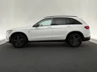 Gebraucht Mercedes GLC300de AMG line 306 PS (225 kW) 2021 Weiß Limousine