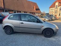 Używany Ford Fiesta 2005 Szary Hatchback