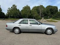 Gebraucht Mercedes E280 193 PS (141 kW) 1994 Silber Limousine