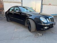 Gebraucht Mercedes E280 Avantgarde 231 PS (169 kW) 2007 Andere farben Limousine