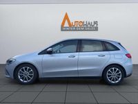Gebraucht Mercedes B220 190 PS (139 kW) 2020 Iridiumsilber Van / Kleinbus