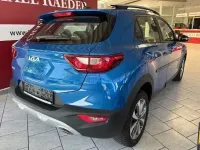 Gebraucht Kia Stonic 101 PS (74 kW) 2023 (spb) bathysblau met. SUV