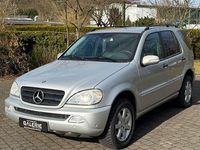 Gebraucht Mercedes ML270 163 PS (119 kW) 2004 Silber SUV