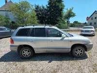 Second-hand Hyundai Santa Fe GLS 145 CP (106 kW) 2005 Negru SUV