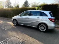 Gebraucht Mercedes B180 2017 Silber Van / Kleinbus
