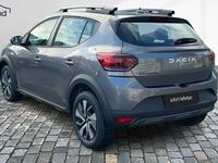 Neu Dacia Sandero Expression 91 PS (66 kW) 2025 Grau / dolomitgrau SUV