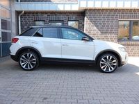 Second-hand VW T-Roc Style 150 CP (110 kW) 2024 Gri SUV