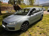 Używany Ford Focus 101 KM (74 kW) 2005 Andere farben Kombi