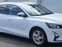 Gebraucht Ford Focus Cool & Connect 120 PS (88 kW) 2020 Weiß Limousine