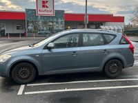 Gebraucht Kia Ceed 109 PS (80 kW) 2009 Blau Kleinwagen