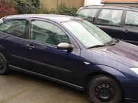 Usata Ford Focus 101 CV (74 kW) 2000 Blu Utilitaria