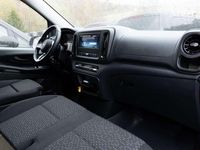 Gebraucht Mercedes Vito 190 PS (139 kW) 2024 Alpingrau Van