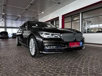 Gebraucht BMW 750 Sport Line 400 PS (294 kW) 2016 Grau Limousine