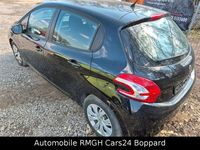 Gebraucht Peugeot 208 Active 82 PS (60 kW) 2014 Schwarz Kleinwagen