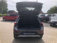 Gebraucht VW T-Roc Move 110 PS (80 kW) 2024 Grau SUV