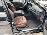 Gebraucht Mercedes E350 Avantgarde 265 PS (194 kW) 2011 Schwarz Limousine