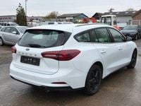 Second-hand Ford Focus Titanium 116 CP (85 kW) 2023 Alb Break