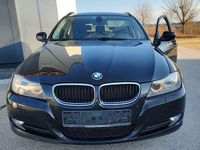 Gebraucht BMW 318 143 PS (105 kW) 2012 Schwarz Kombi