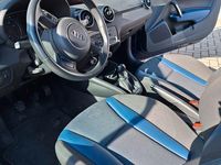 Gebraucht Audi A1 Comfort 82 PS (60 kW) 2016 Blau Kleinwagen