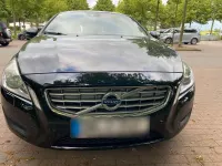 Gebraucht Volvo V60 116 PS (85 kW) 2011 Schwarz Kombi