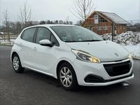 Gebraucht Peugeot 208 Access 68 PS (50 kW) 2016 Weiß Kleinwagen