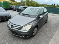 Gebraucht Mercedes B180 109 PS (80 kW) 2009 Grau Van / Kleinbus
