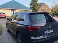 Gebraucht VW Tiguan Sound 150 PS (110 kW) 2017 Grau SUV