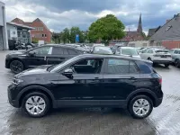 Gebraucht VW T-Cross Basis 95 PS (69 kW) 2025 Deep black perleffekt SUV