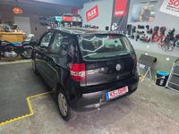 Usata VW Fox 54 CV (39 kW) 2006 Nero Utilitaria