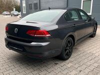 Gebraucht VW Passat 150 PS (110 kW) 2018 Schwarz Limousine