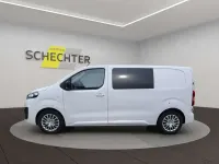 Gebraucht Opel Vivaro-e Combi 144 PS (105 kW) 2024 Kaolin weiß Van / Kleinbus