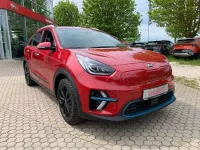 Gebraucht Kia e-Niro Spirit 150 kW (204 PS) 2021 (cr5) runway rot met SUV