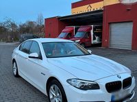 Gebraucht BMW 530 258 PS (189 kW) 2014 Weiß Limousine