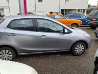 Gebraucht Mazda 2 Independence 75 PS (55 kW) 2010 Silber Kleinwagen