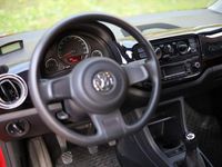 Usado VW up! 60 HP (44 kW) 2015 Vermelho Citadino
