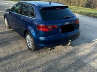 Gebraucht Audi A3 Ambiente 179 PS (131 kW) 2014 Blau Kombi