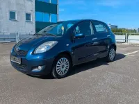 Gebraucht Toyota Yaris Life 90 PS (66 kW) 2011 Blau Kleinwagen