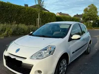 Gebraucht Renault Clio III 75 PS (55 kW) 2011 Weiß Kleinwagen
