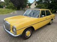 Gebraucht Mercedes W115 105 PS (77 kW) 1973 Gelb Limousine